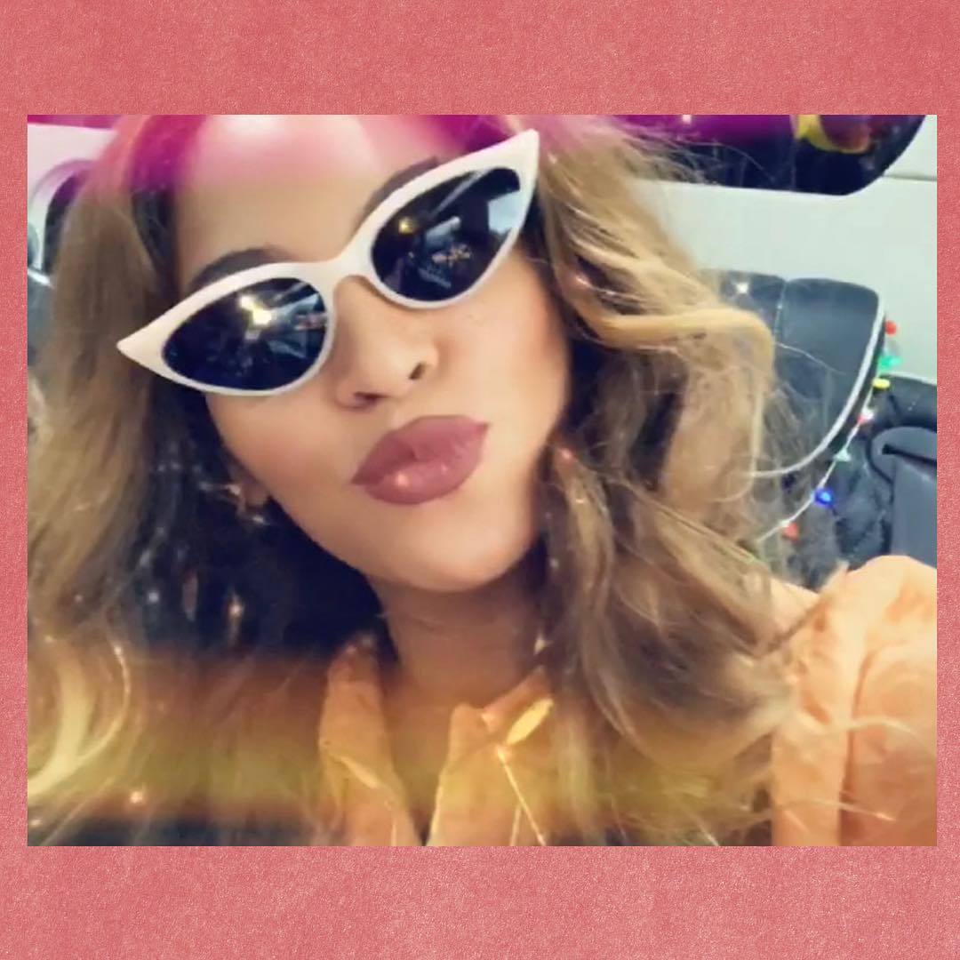 Персик в тренде: Бейонсе восхитила сеть стильными образами