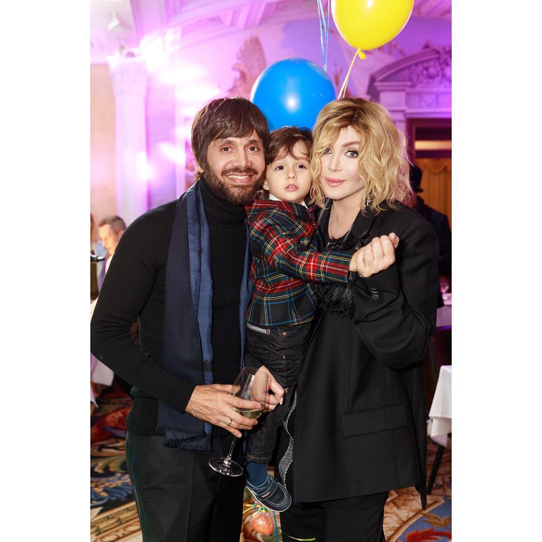 Різниця в 10 років: Ірина Білик похвалилася улюбленими чоловіками