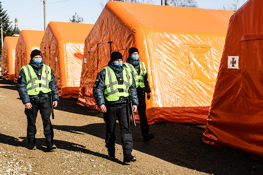 Ивано-Франковск на карантине: какая ситуация на дорогах и блокпостах сегодня (фото)