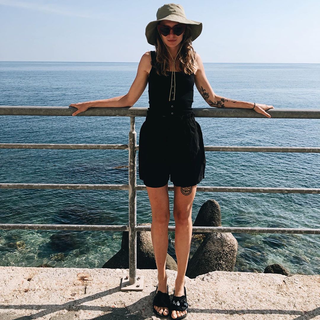 Известный украинский певец засветился на отдыхе в оккупированной Ялте (фото)