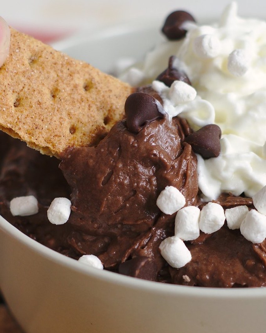 Соблазнительная гимнастка: Бритни Спирс демонстрирует удивительную пластику и стройное тело (видео)