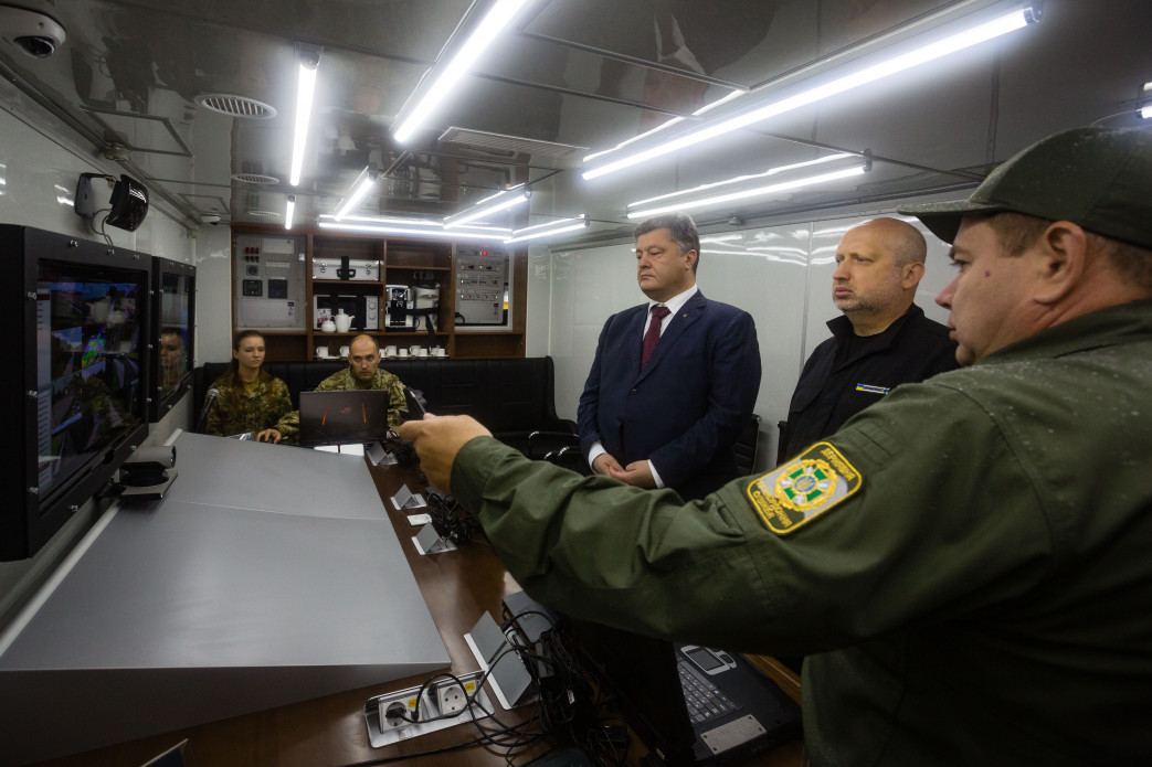 Порошенко испытал систему защищенной видео-конференц-связи