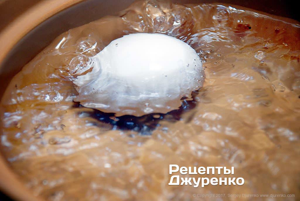 Кулинар поделился классическим рецептом "Цезаря": справится даже новичок!