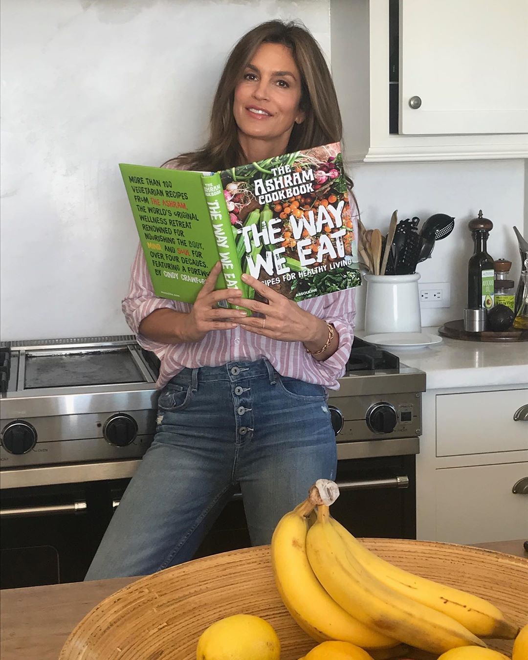 53-летняя Синди Кроуфорд раскрыла секрет неувядающей молодости