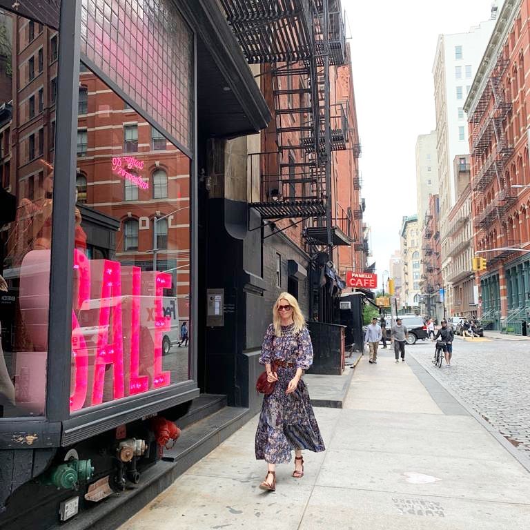 От хиппи до деловой женщины: топ-3 стильных летних наряда от Клаудии Шиффер