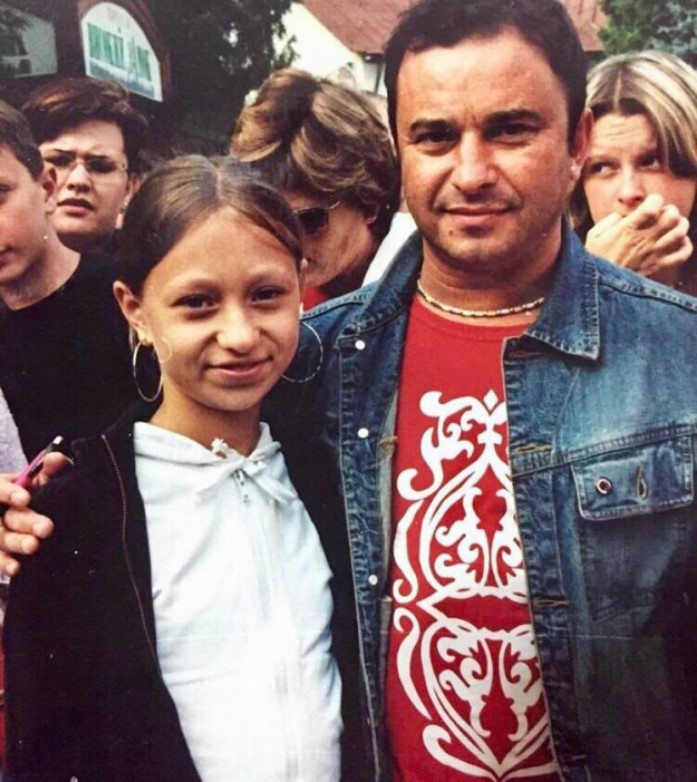 Любила с детства: возлюбленная Павлика рассказала резонансные детали романа