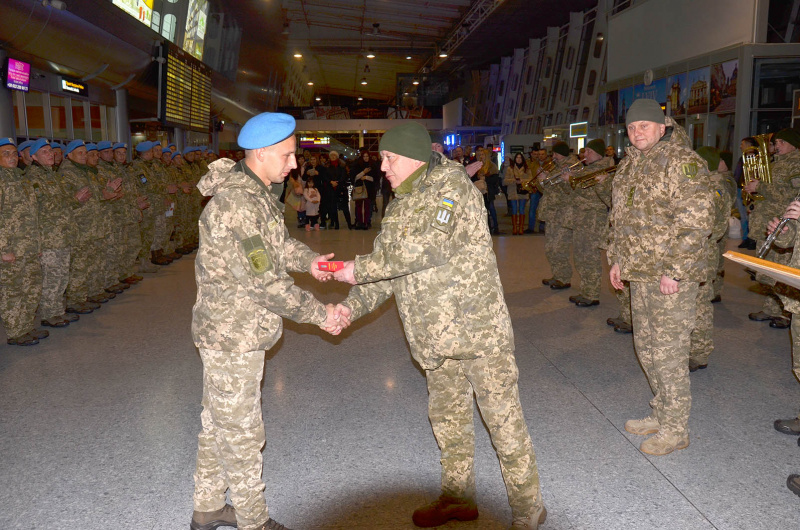 Українська миротворча місія повертається з Ліберії після 14 років служби