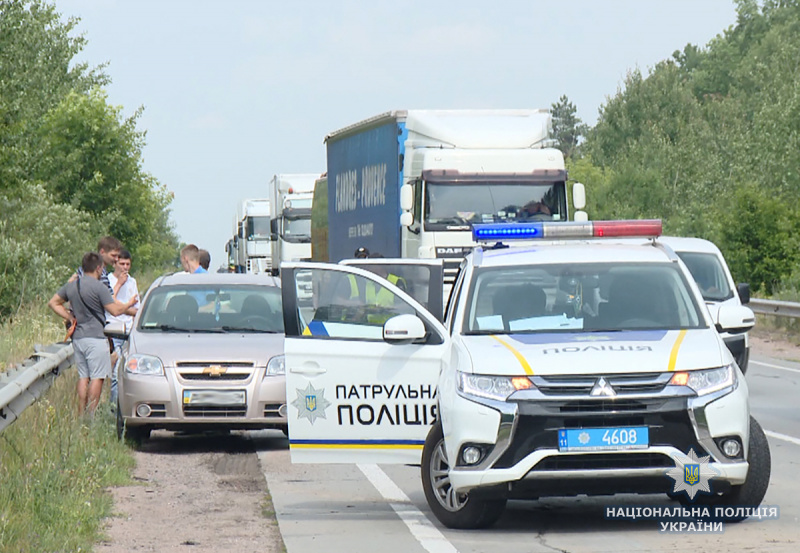 В Житомирской области перевернулся микроавтобус, есть пострадавшие