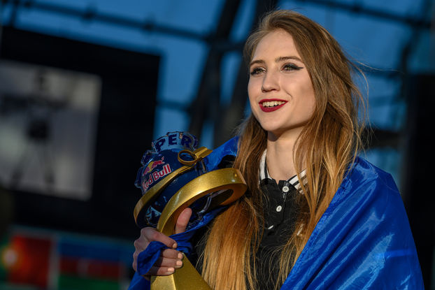 Украинка стала чемпионкой мира в необычной дисциплине: подробности (видео)