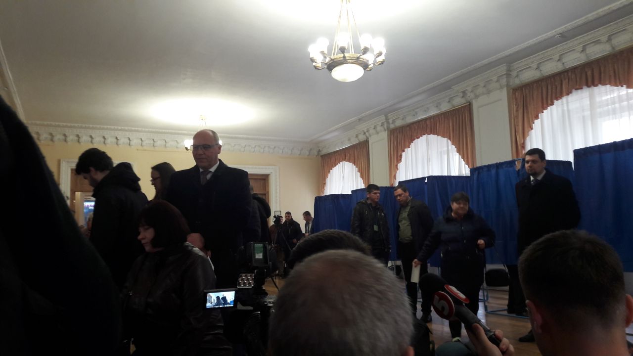 Вибори 2019: як проходить голосування за президента України