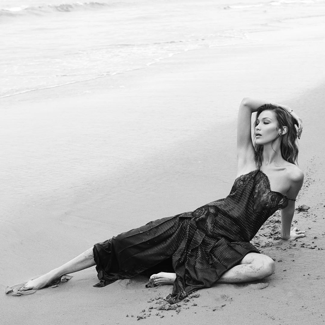 Роковая красотка: обворожительная Белла Хадид блистает на обложке французского ELLE