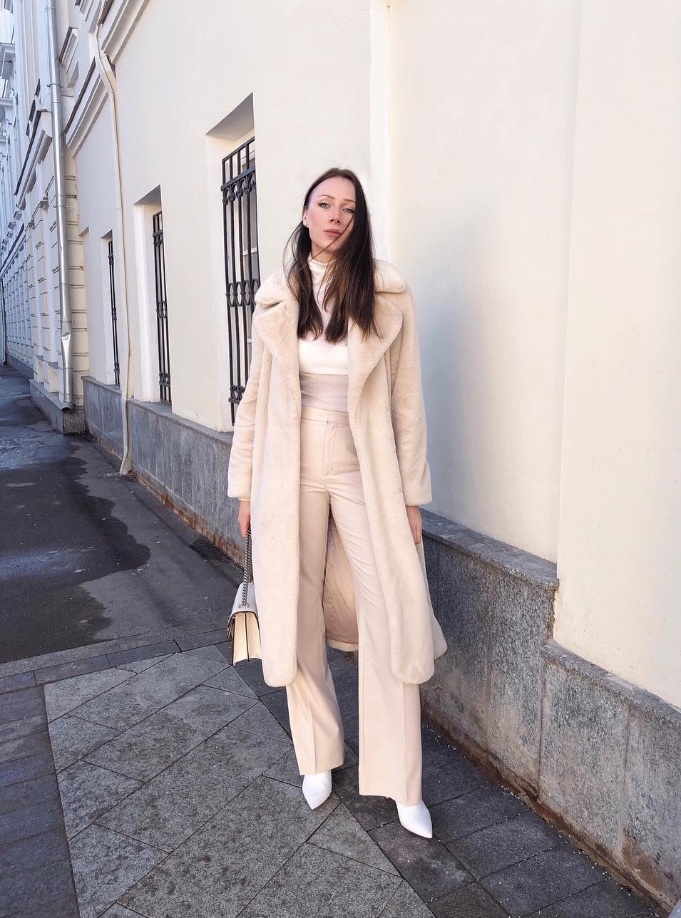 Топ-6 секретов Instagram-блогеров, как визуально увеличить рост и удлинить ноги