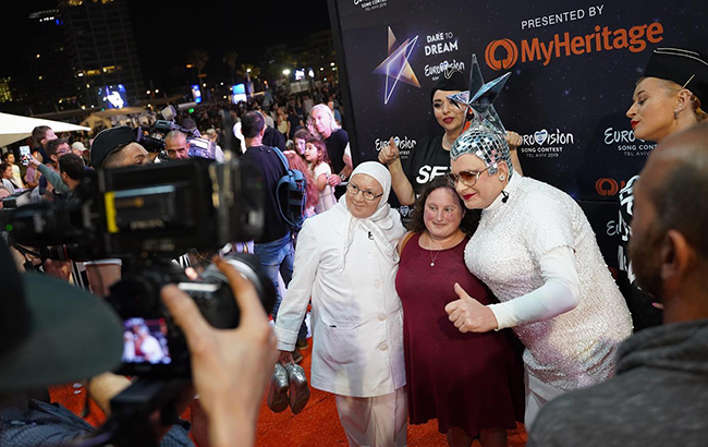 Из-за какой-то тупости: Сердючка сделала громкое заявление о KAZKA и MARUV