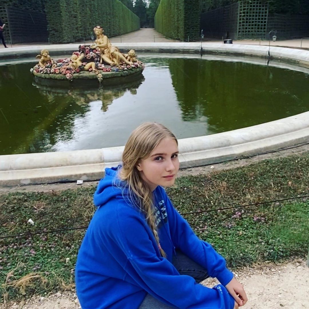 Хорошеет с каждым днем: Наталья Водянова покорила сеть красотой единственной дочери