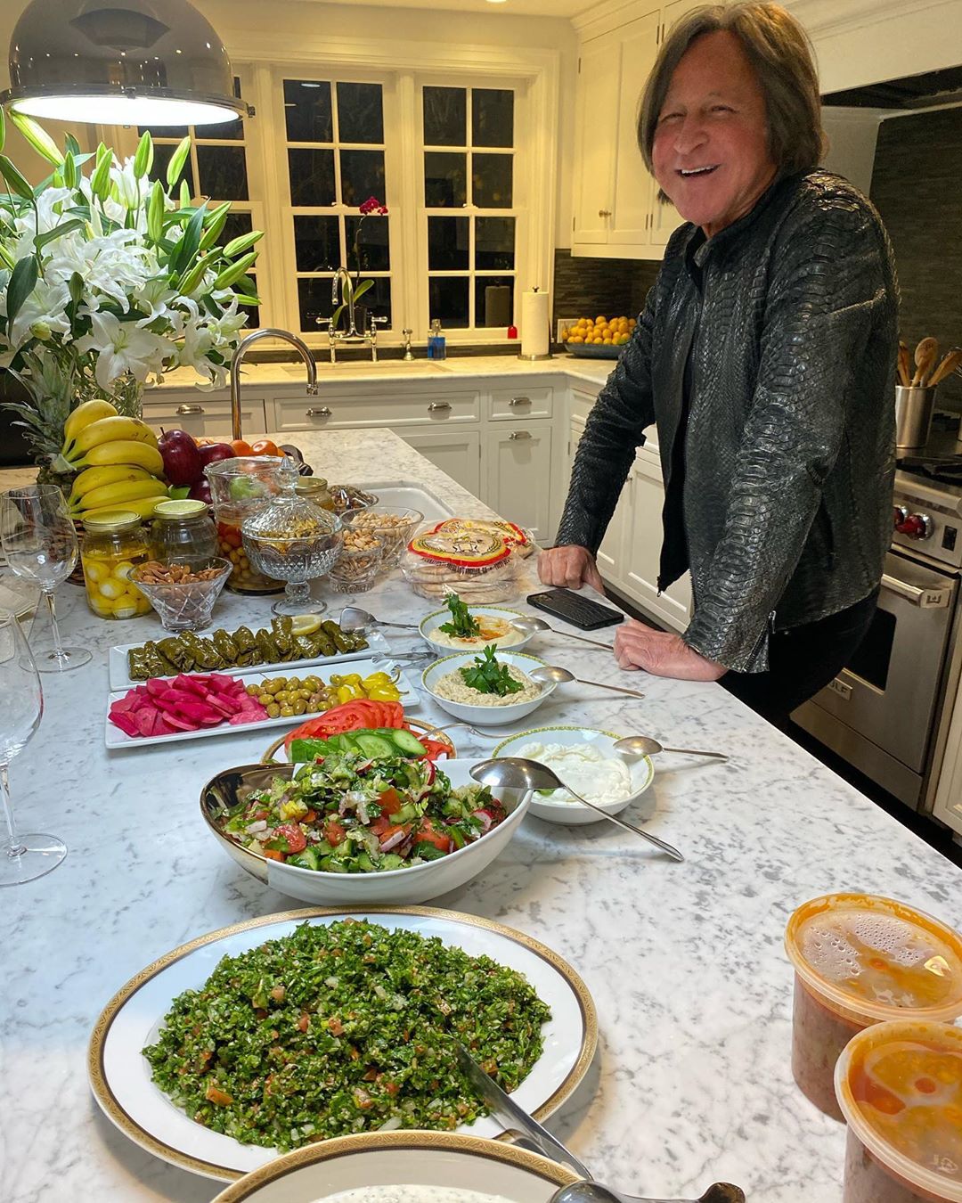 С самыми близкими: беременная Джиджи Хадид показала редкие семейные фото