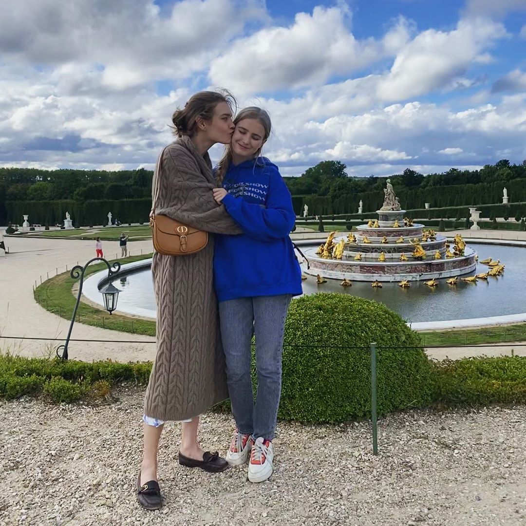 Хорошеет с каждым днем: Наталья Водянова покорила сеть красотой единственной дочери