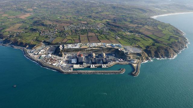 Из-за взрыва на АЭС во Франции пострадало 5 человек