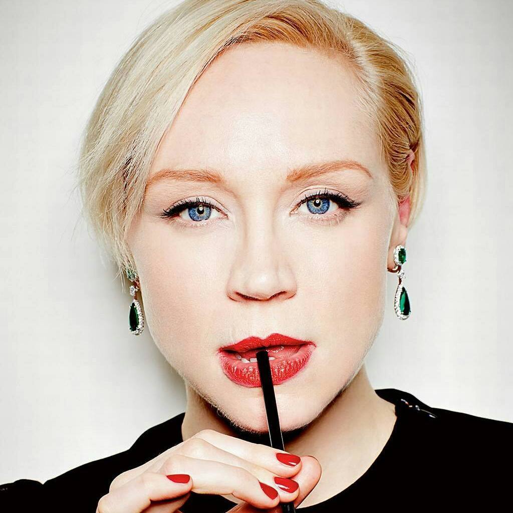 Просил не хохотать: звезда "Игры престолов" рассказала секрет одной из сцен