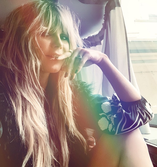 В порядке вещей: Хайди Клум учит, как правильно подбирать одежду в отпуск