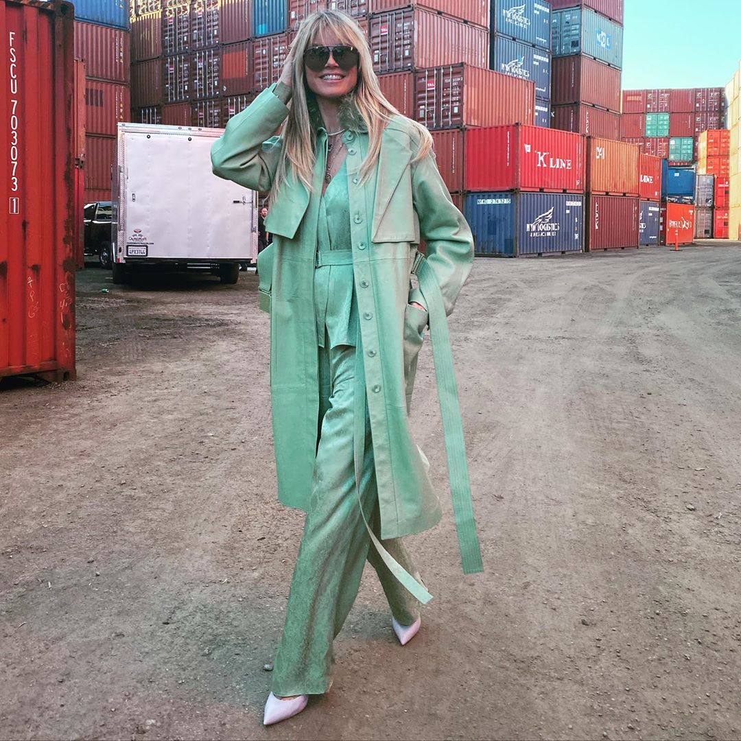 Ей точно 46? Хайди Клум похвасталась стройным телом в мятном total look