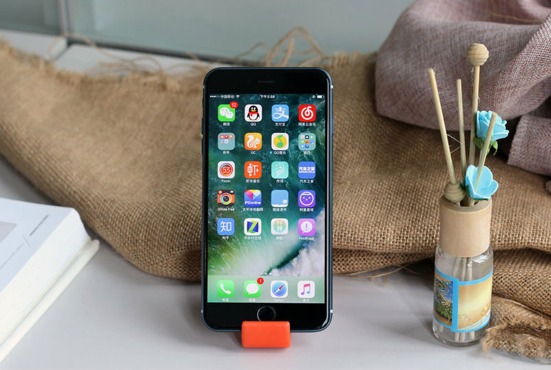 iPhone 7: все фото и видео новинки от Apple