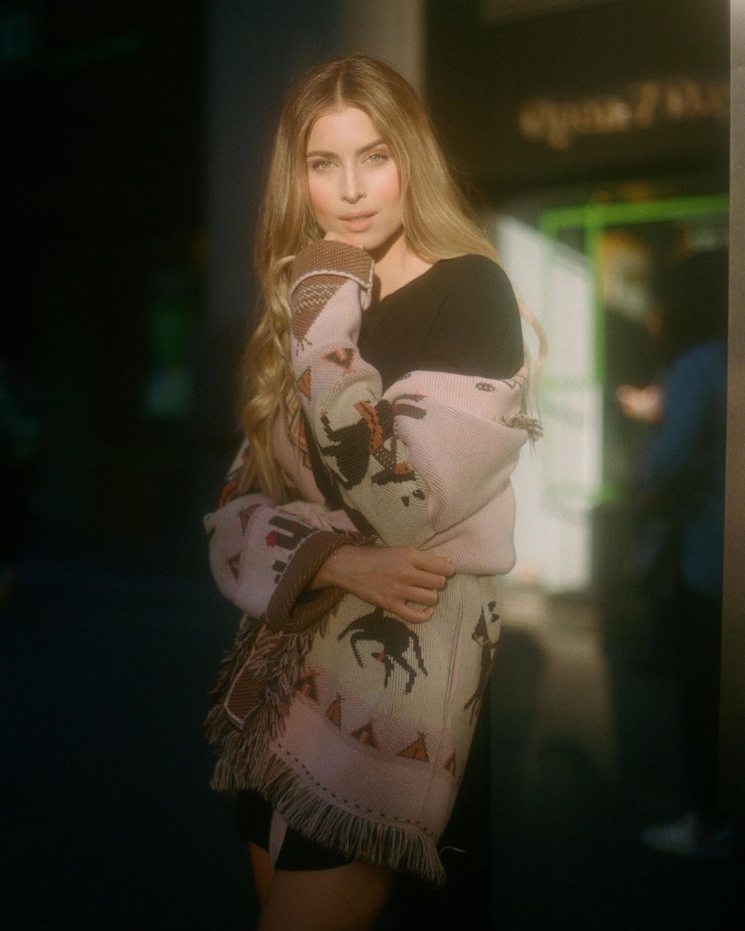 Внучка Софії Ротару заінтригувала таємничим настроєм на стильному фото