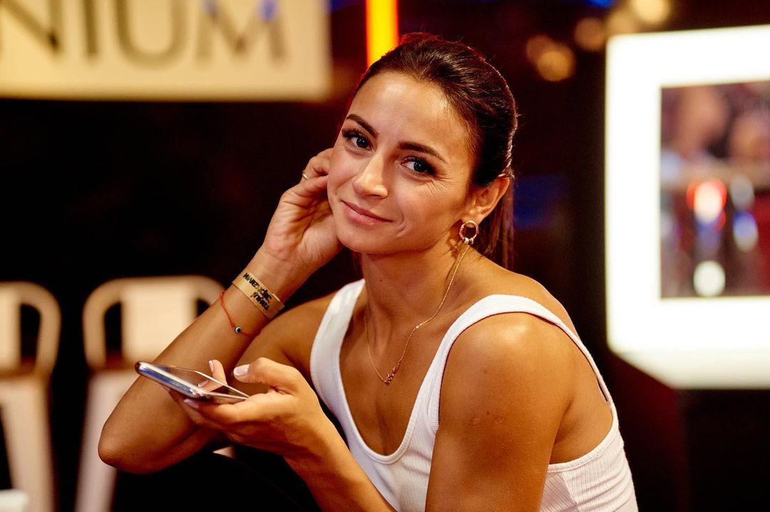 Ілона Гвоздьова назвала топ-5 вправ, які допомагають їй прийти у форму після пологів (фото)