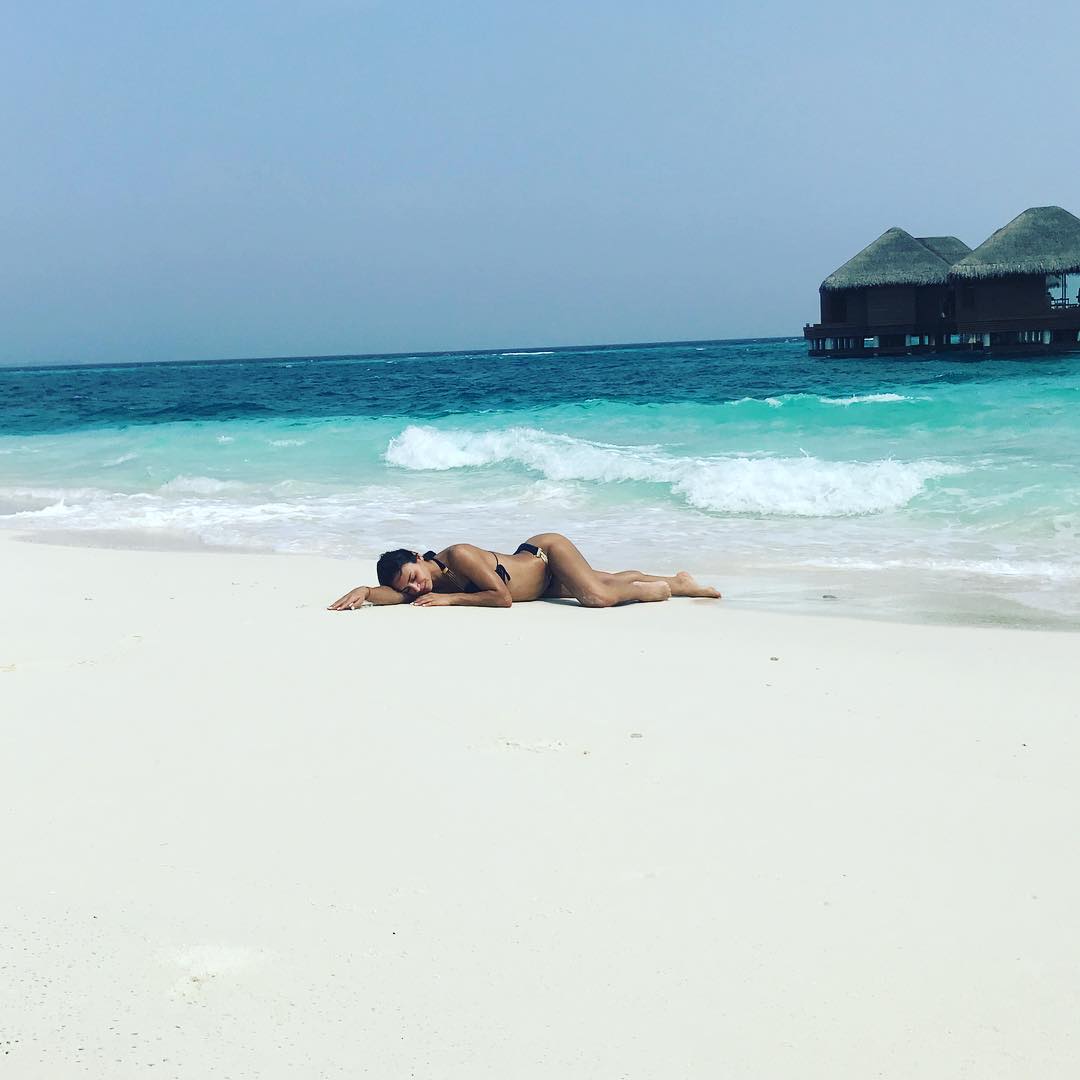 Победительница Танцев со звездами восхитила горячими фото с отдыха на Мальдивах