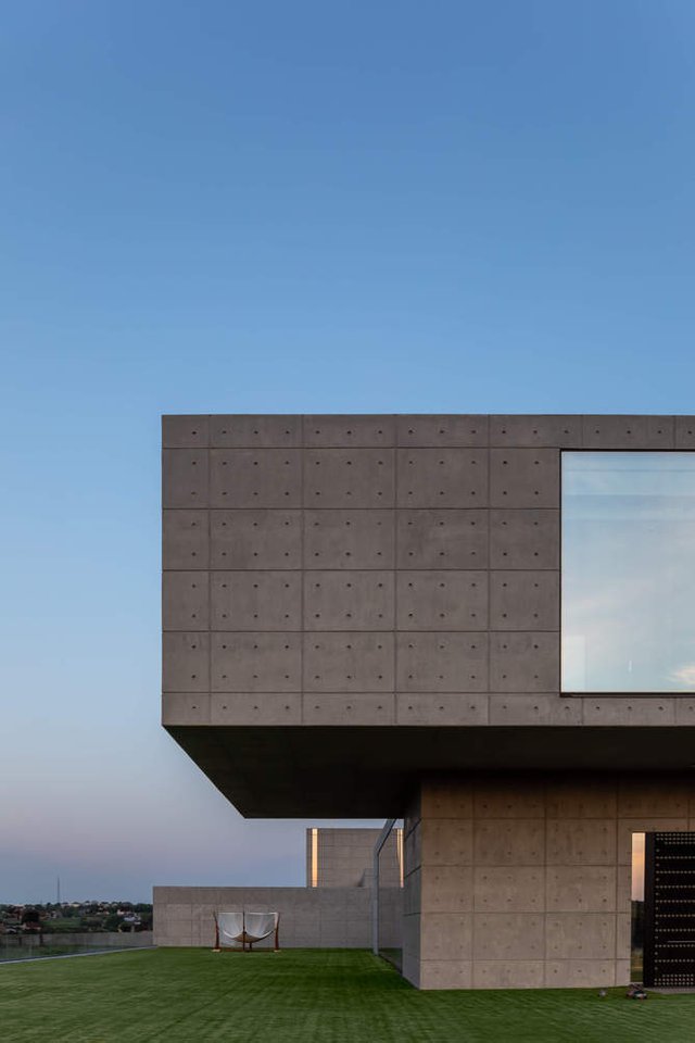 Как из будущего: дом в Киеве вызвал восторг у западных журналистов (фото)