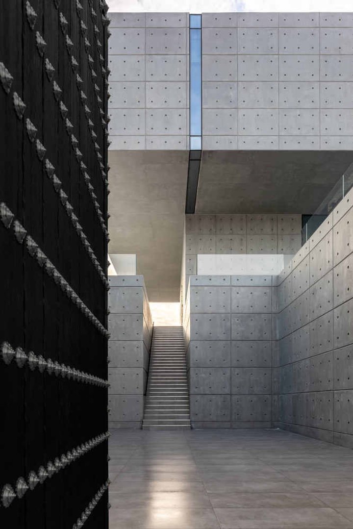 Как из будущего: дом в Киеве вызвал восторг у западных журналистов (фото)