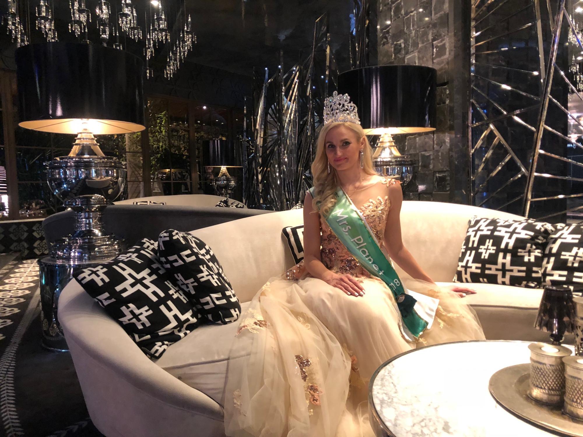 Украинка победила на конкурсе красоты "Миссис Планета 2018"