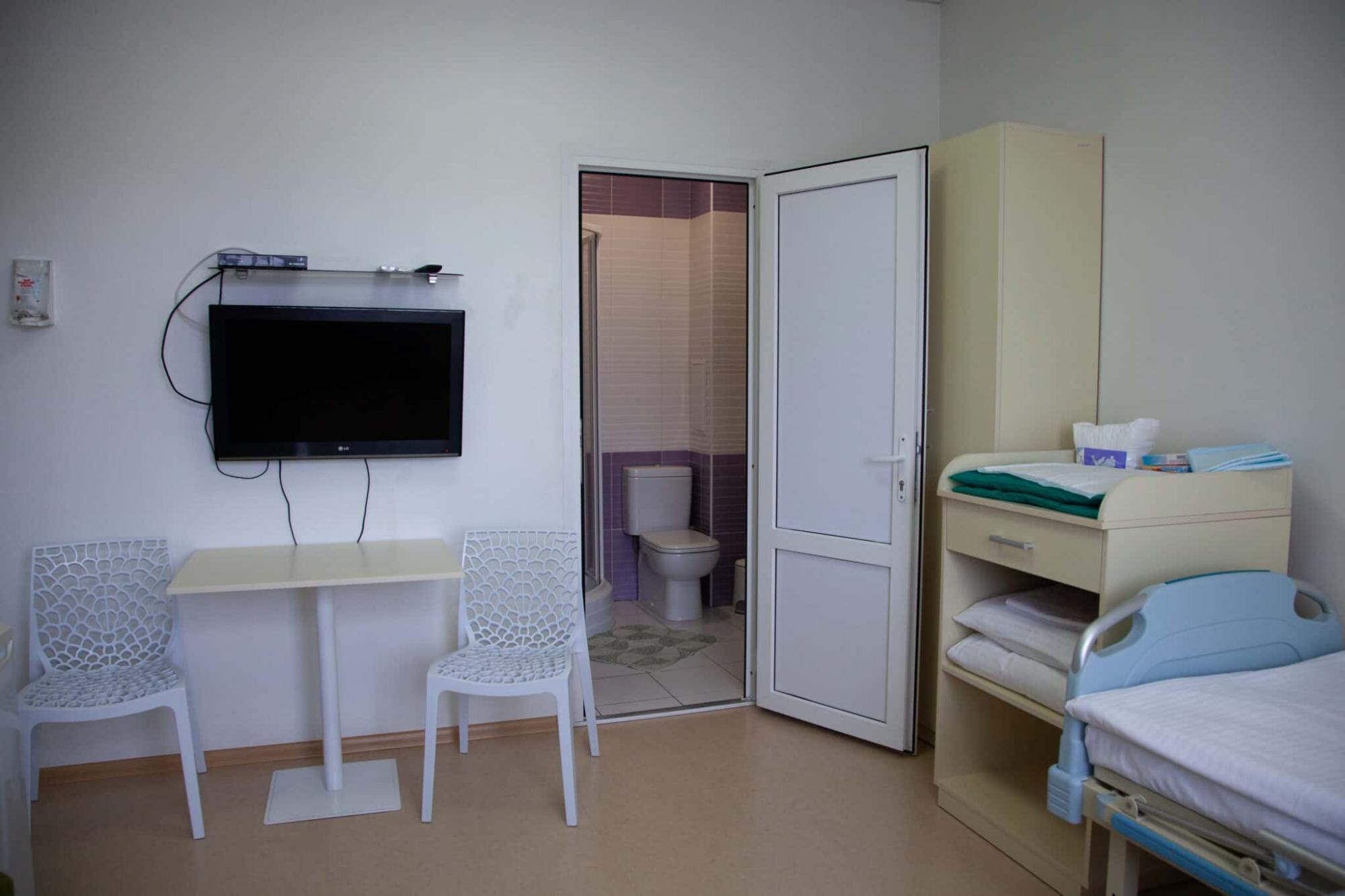 Василиса Фролова показала первое фото с новорожденным сыном: ехала в роддом и рыдала