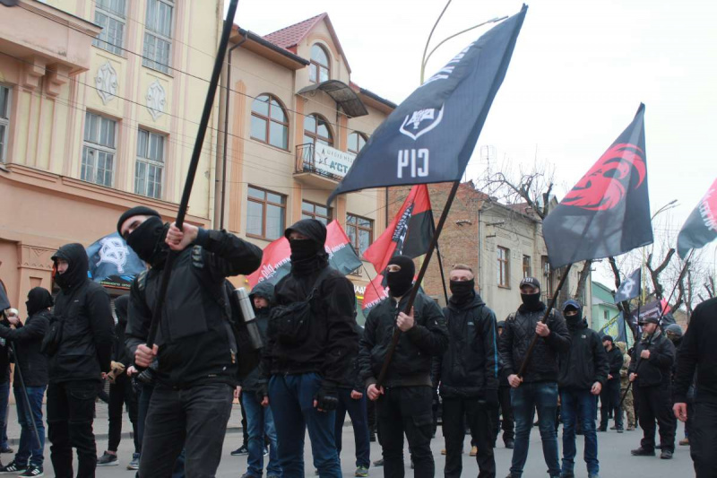 В Ужгороде прошел "Марш славы героев"