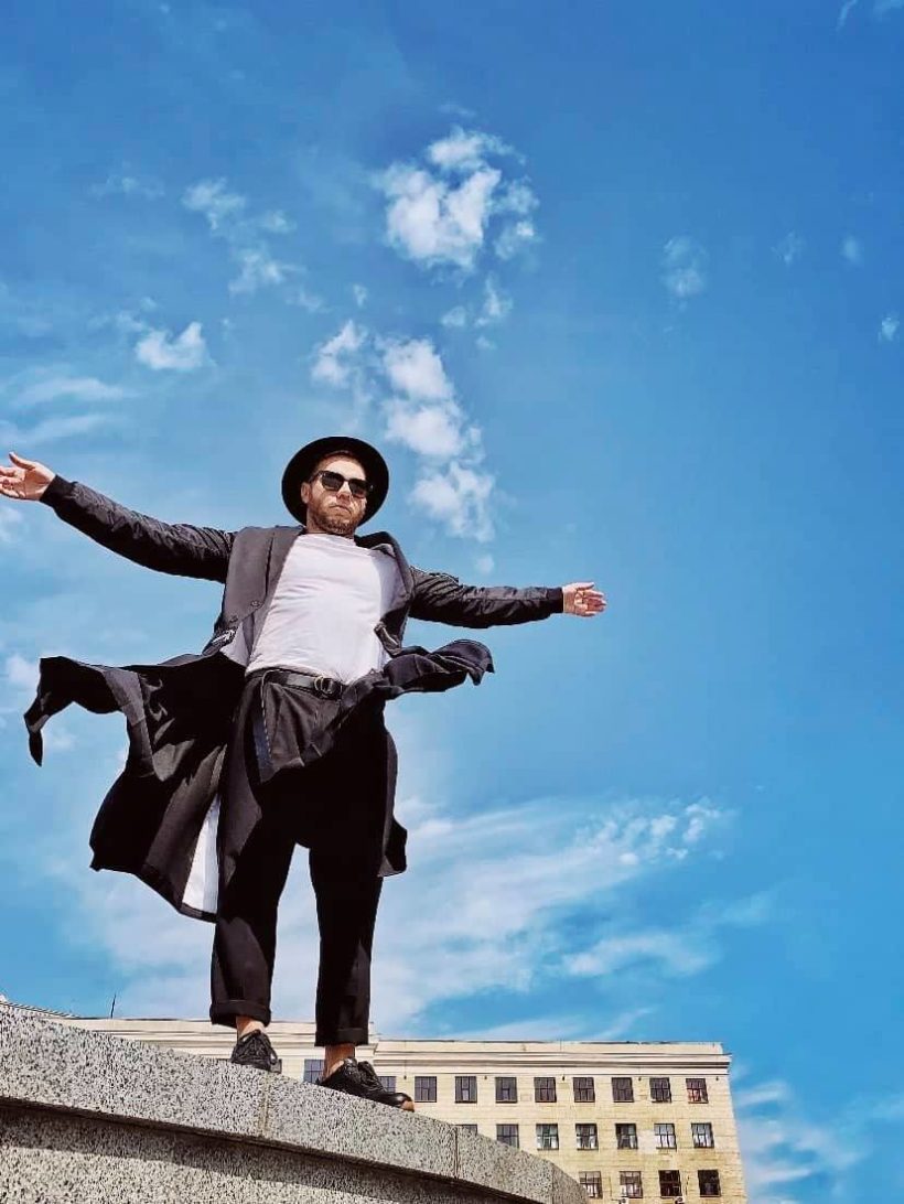 Человек или феномен? О дизайнере Андре Тане сняли первый полнометражный фильм