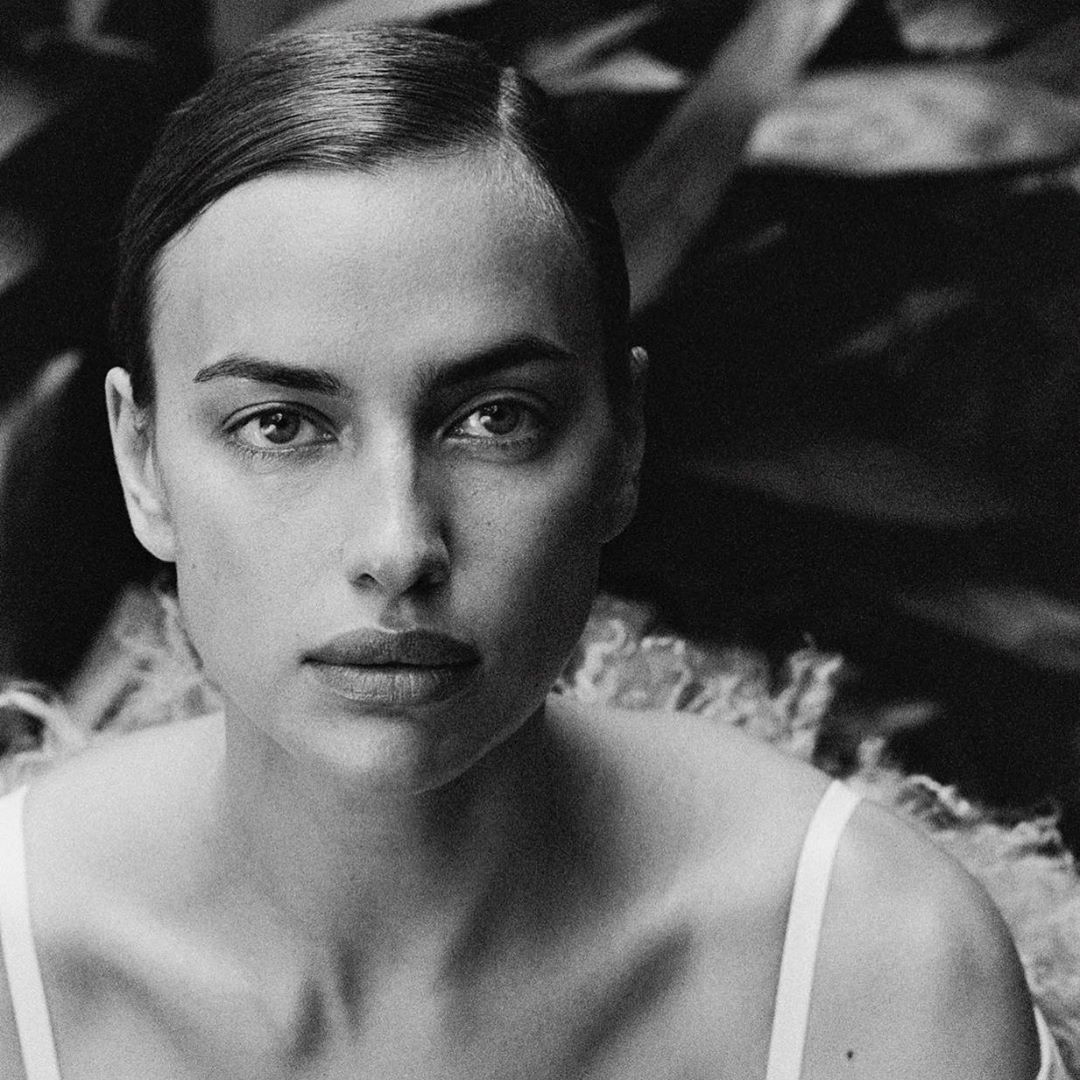 Нічого зайвого: розкішна Ірина Шейк захоплює натуральною красою