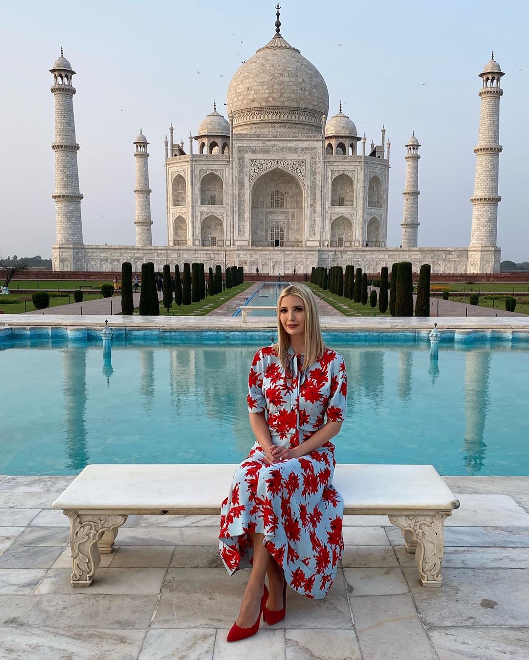 Іванка Трамп підкорила образом "індійської нареченої" в білосніжному вбранні за $1,300