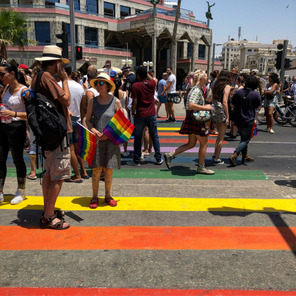 В Тель-Авиве прошел масштабный гей-парад: как это было (фото, видео)
