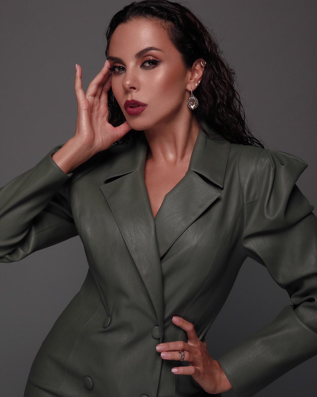 Будьте смелыми и честными: стильная Настя Каменских поделилась своими правилами жизни