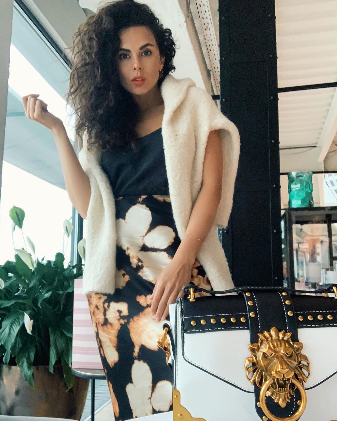 "Как бабушка": образ Насти Каменских вызвал неоднозначную реакцию в сети