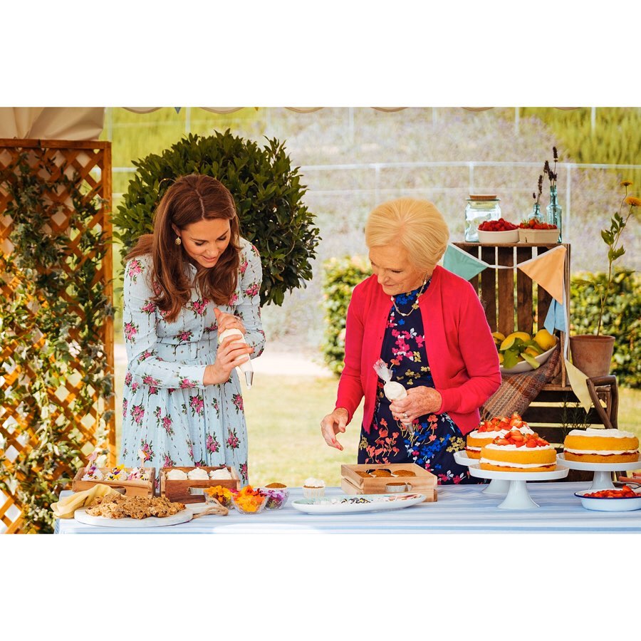 Идеальная пара: Кейт Миддлтон и принц Уильям показали кулинарный мастер-класс к Рождеству