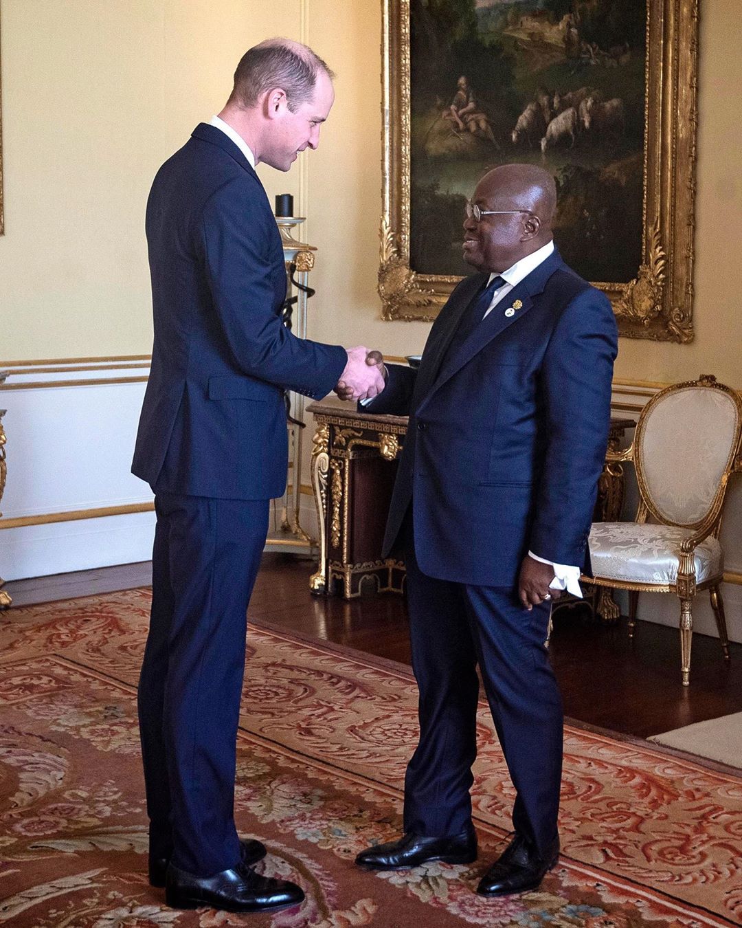 Кейт Миддлтон в платье из прозрачного тюля покорила эффектным образом на первом сольном приеме принца Уильяма