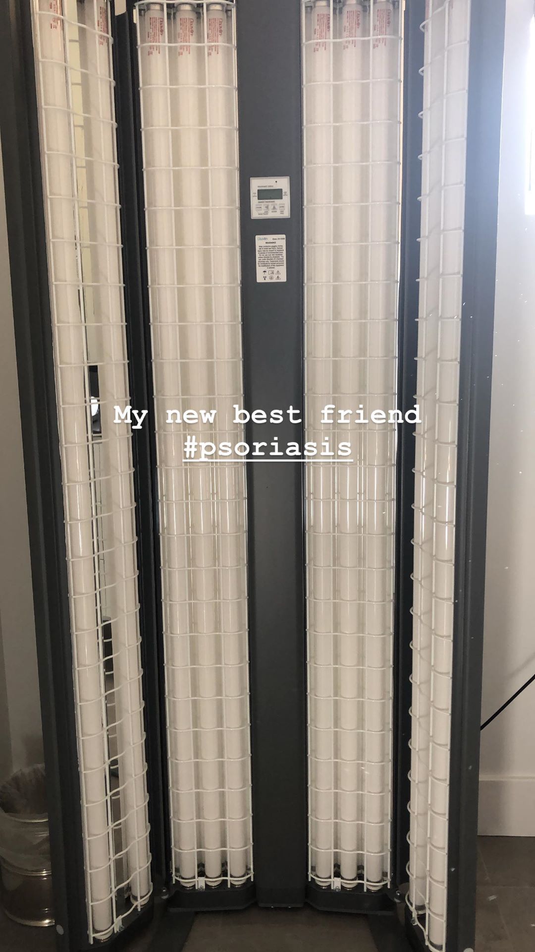 Смелая и откровенная: Ким Кардашьян не побоялась показать недостатки кожи (фото)