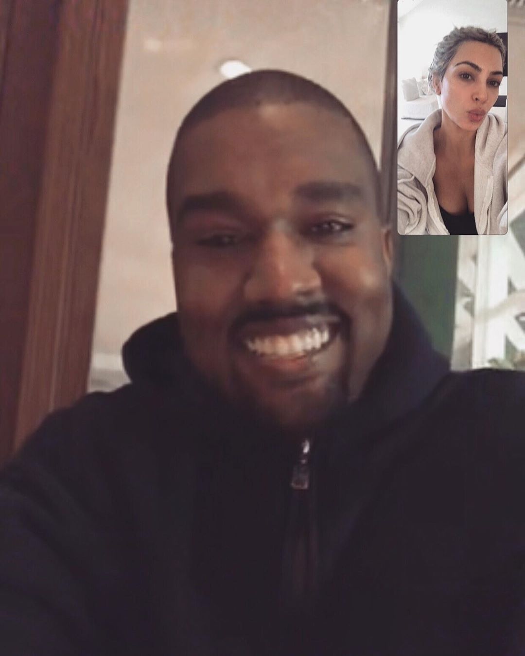 Он идеален: Ким Кардашьян впервые показала лицо новорожденного сына