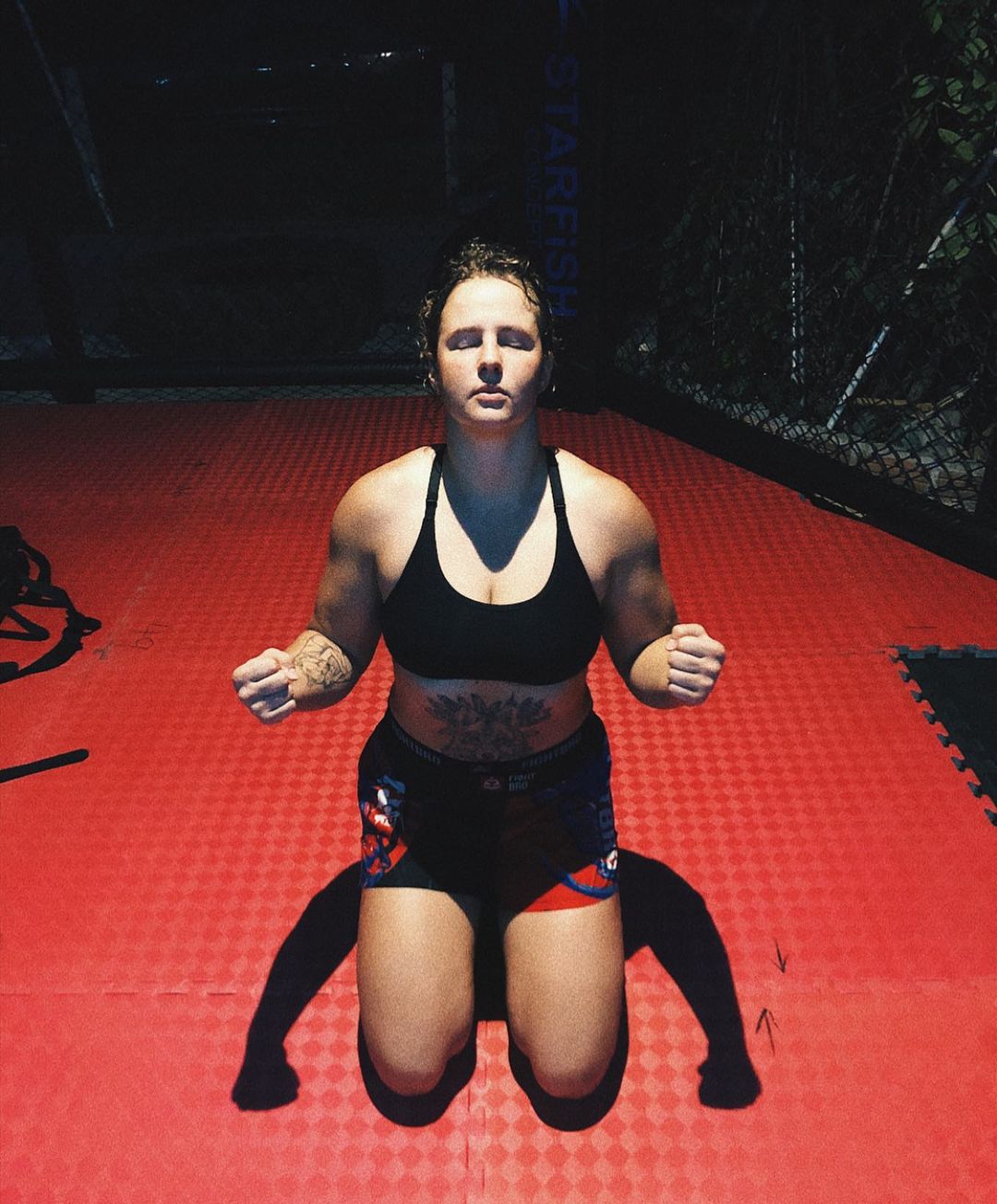 Ради будущего детей: украинка сразится с "женщиной-Хабибом" на турнире по ММА