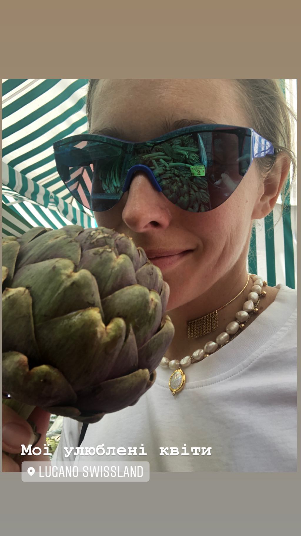 Осадчая нашла любимые цветы в Швейцарии, а Горбунов заигрывал со скульптурой