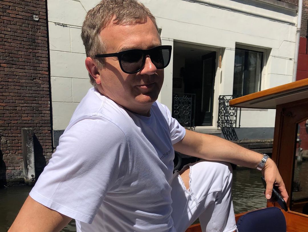 Катаються по каналах і п'ють шампанське: Осадча та Горбунов захопили романтикою в Амстердамі