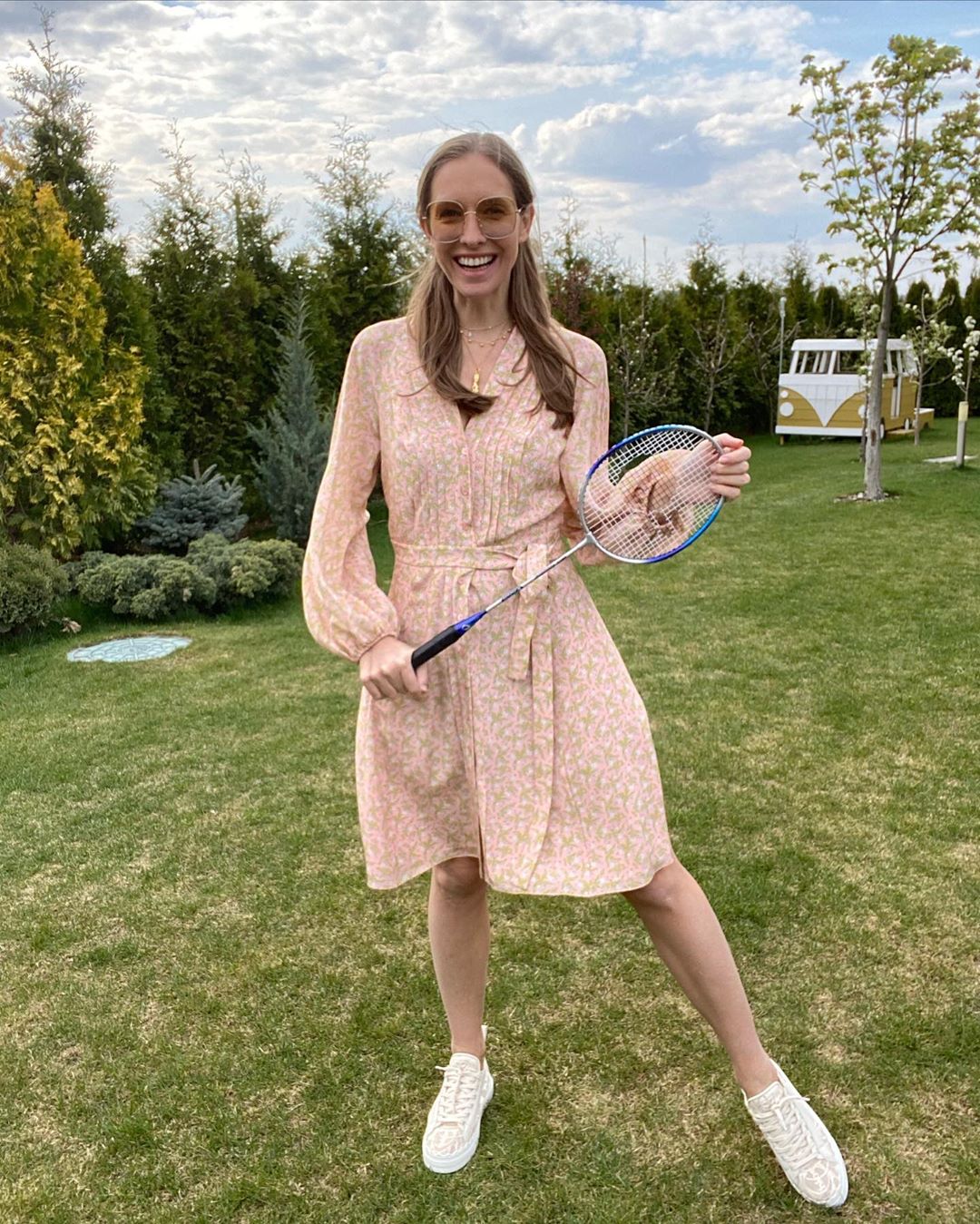 Бизнес-леди из 80-х: Катя Осадчая покорила стильным образом в ретро-стиле