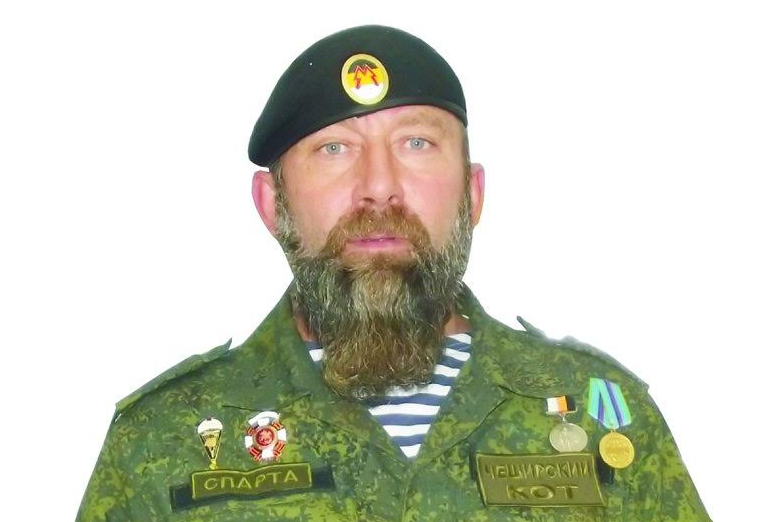 Позировал на фоне руин ДАП: умер известный главарь "ДНР"