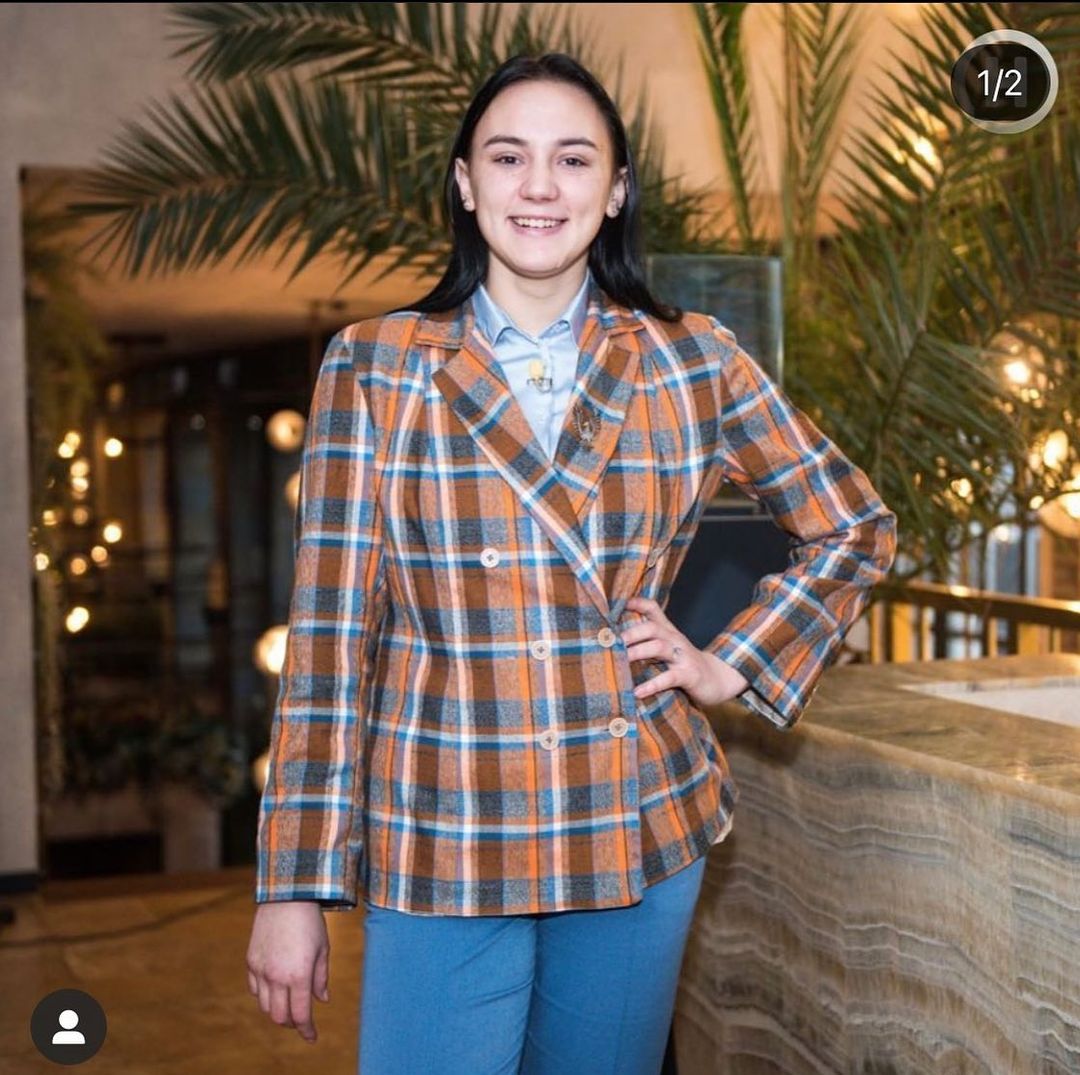 Від пацанки до панянки: как выглядит 17-летняя победительница шоу