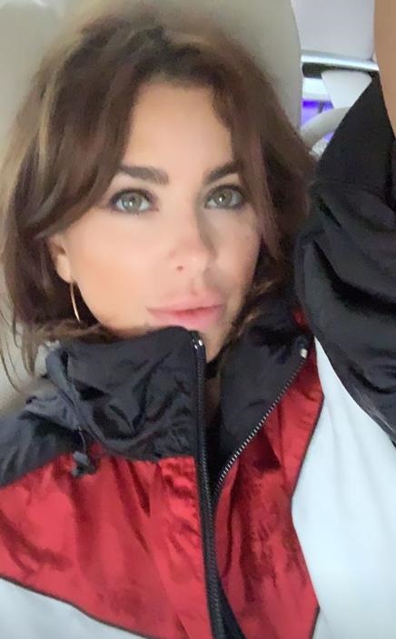 Розпатлана Ані Лорак здивувала шанувальників новим образом (фото)